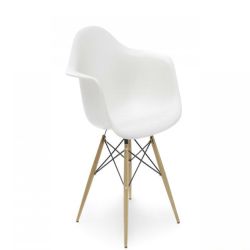 Кресло Eames (ножки деревянные)