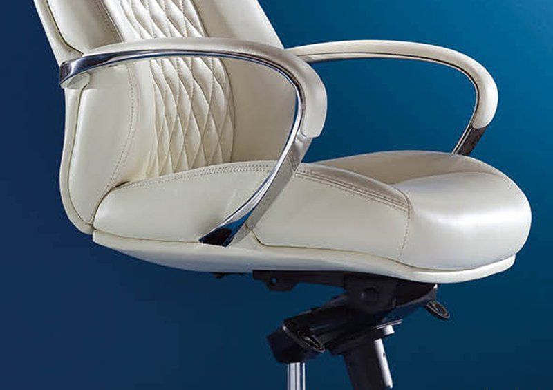 Кресло руководителя F185 WE